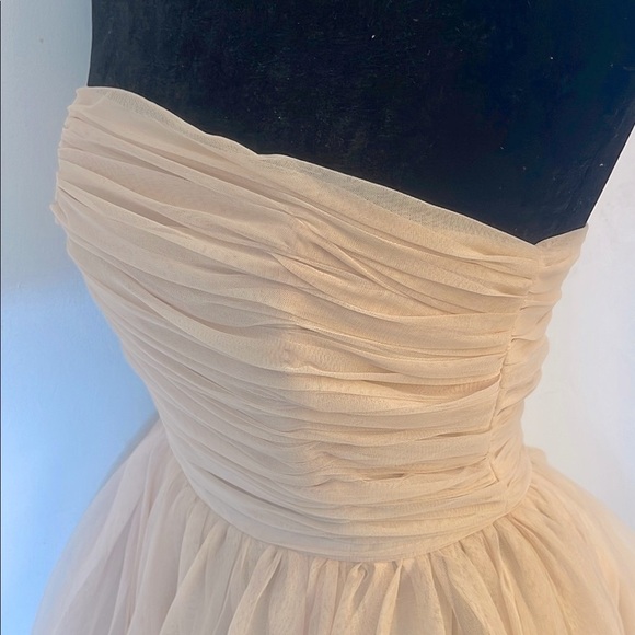 Forever 21 Strapless Nude Tulle Mini Dress Size Small Ruched Bodice Cocktail - Picture 4 of 7